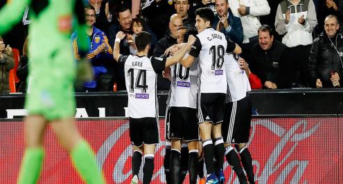 مدرب فالنسيا يستدعي 22 لاعبا لودية النصر في السعودية